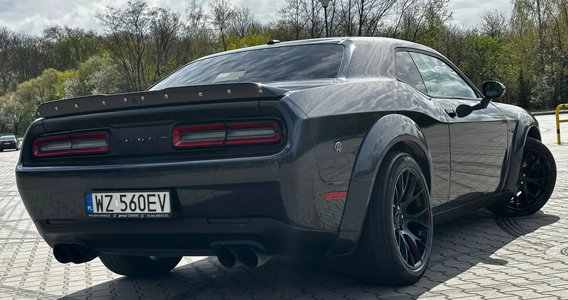 Dodge Challenger cena 141450 przebieg: 125025, rok produkcji 2017 z Płock małe 631